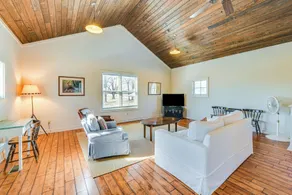 Countryside Barndominium in Virginia w/ Patio - Innvendig