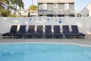 North Wildwood Townhome < 1/2 Mi to Beach! - Pool