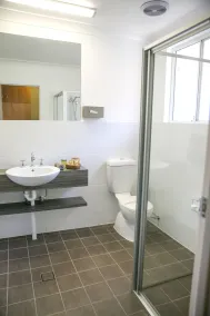Gosford Palms Motor Inn - Bathroom