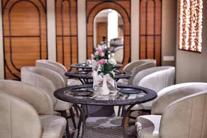 RNB Select Hotel Walk in Lucknow - Restaurang