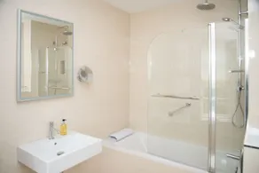 The Garrandarragh Inn - Bathroom