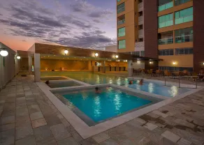 Di Roma Piazza Via Caldas - Pool