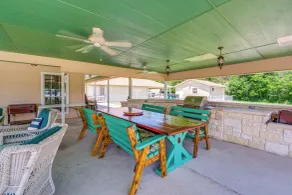 Sunrise Cove RC Llc: Lakefront Home w/ 2 Casitas! - Interior
