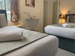The Jubilee Hotel East - with NEWLY REFURBISHED SPA FACILITIES - GAMESPIT - AND SMOKEHOUSE - Værelse