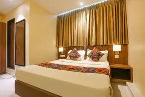 Fabhotel Royal International - Room
