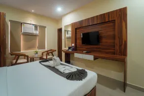HOTEL ROSHAN - Room