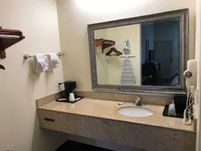 Executive Inn and Suites - Chambre