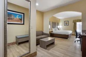 Best Western Plus Springfield Airport Inn - Chambre
