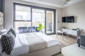 Spacious + Functional Studio Apt in Downtown Dubai - Room