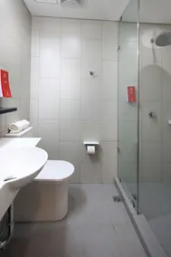 Red Planet Manila Binondo - Salle de bain