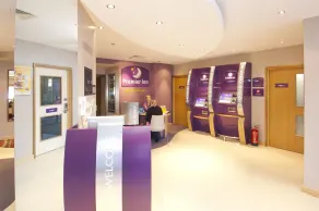 Premier Inn Liverpool John Lennon Airport - Reception