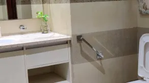 Room in Condo - 'mount View Double-bed' By Aparna Bienvenue ! - Bathroom
