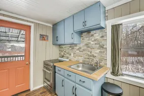 Maine Vacation Rental < 1 Mi to Portage Lake Beach - Interiør