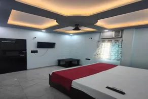 OYO 82510 Karan Residency - Quarto
