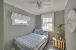 Charming Hampton Home w/ Porch, Walk to Beach! - Værelse
