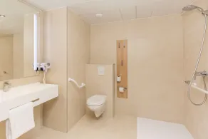 Campanile Metz Nord Woippy - Free Parking - Baño