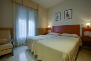 Hostal Forum - Habitación