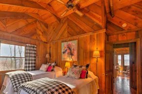 Cozy Cumberland Mountain Cabin w/ Stunning Views! - Interiør