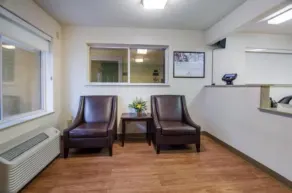 Suburban Studios Winston Salem-University Parkway - Lobby