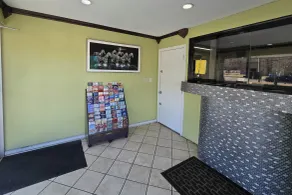 Sunrise Inn By OYO Newport News US-60 - Reception