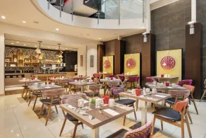Ikonik Parlament - Restaurant