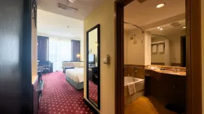 Millennium Airport Hotel Dubai - Room