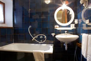 Hotel Dolonne - Bathroom