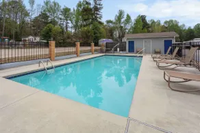 Days Inn by Wyndham Douglasville-Atlanta-Fairburn Road - Piscine