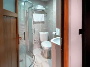 NEPTÜN INN - Baño