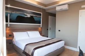 7th Floor Suite - Zimmer