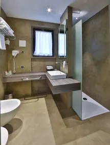 Best Western Plus Borgolecco Hotel - Bathroom