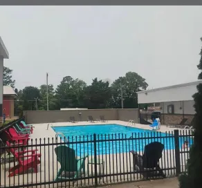 Quality Inn & Suites Chattanooga-East Ridge - Pool