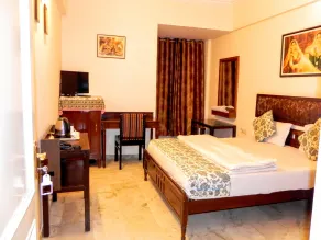 Hotel Kishan Kunj - Room