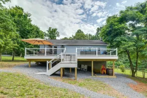 Front Royal Retreat on 3 Acres w/ Mtn Views! - Interiör