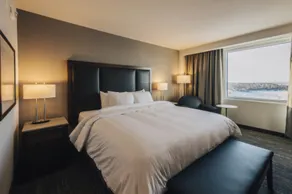 The Explorer Hotel - Chambre