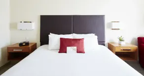 I Hotel And Illinois Conference Center - Chambre