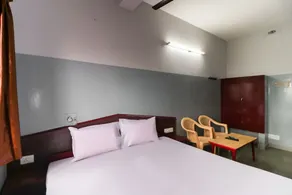 LRR TOWERS(LODGE) - Room
