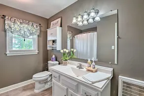 Jenny's Southland Homestead, LLC - Guest House - Interiör