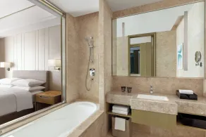 Courtyard by Marriott Yinchuan - Bathroom