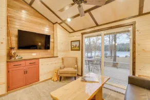 Minong Flowage Cabin w/ Fire Pit & Dock! - Innvendig