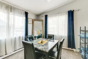 3 Mi to Dtwn: Apt w/ Shared Sauna in Anchorage - Interior