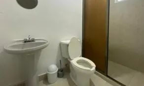 The Hostal Inn - Baño