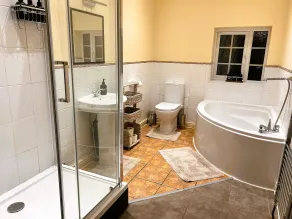 Deandale Stays - Bathroom