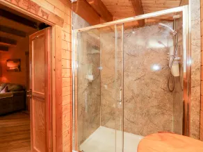 Ballinorig Lodge - Bathroom