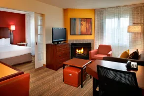 Sonesta ES Suites Detroit Warren - Chambre