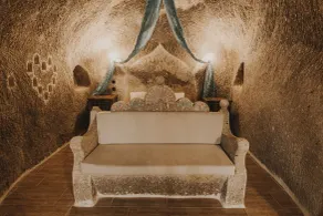 Holiday Cave Hotel - Room