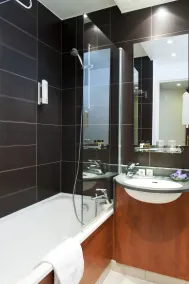 Alliance Hôtel Saint Quentin en Yvelines - Salle de bain