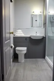 Littleover Lodge Hotel - Bathroom