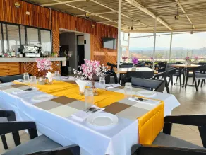 The Hotel Ezri - Restaurante