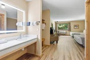 The Lodge at Crooked Lake - Room